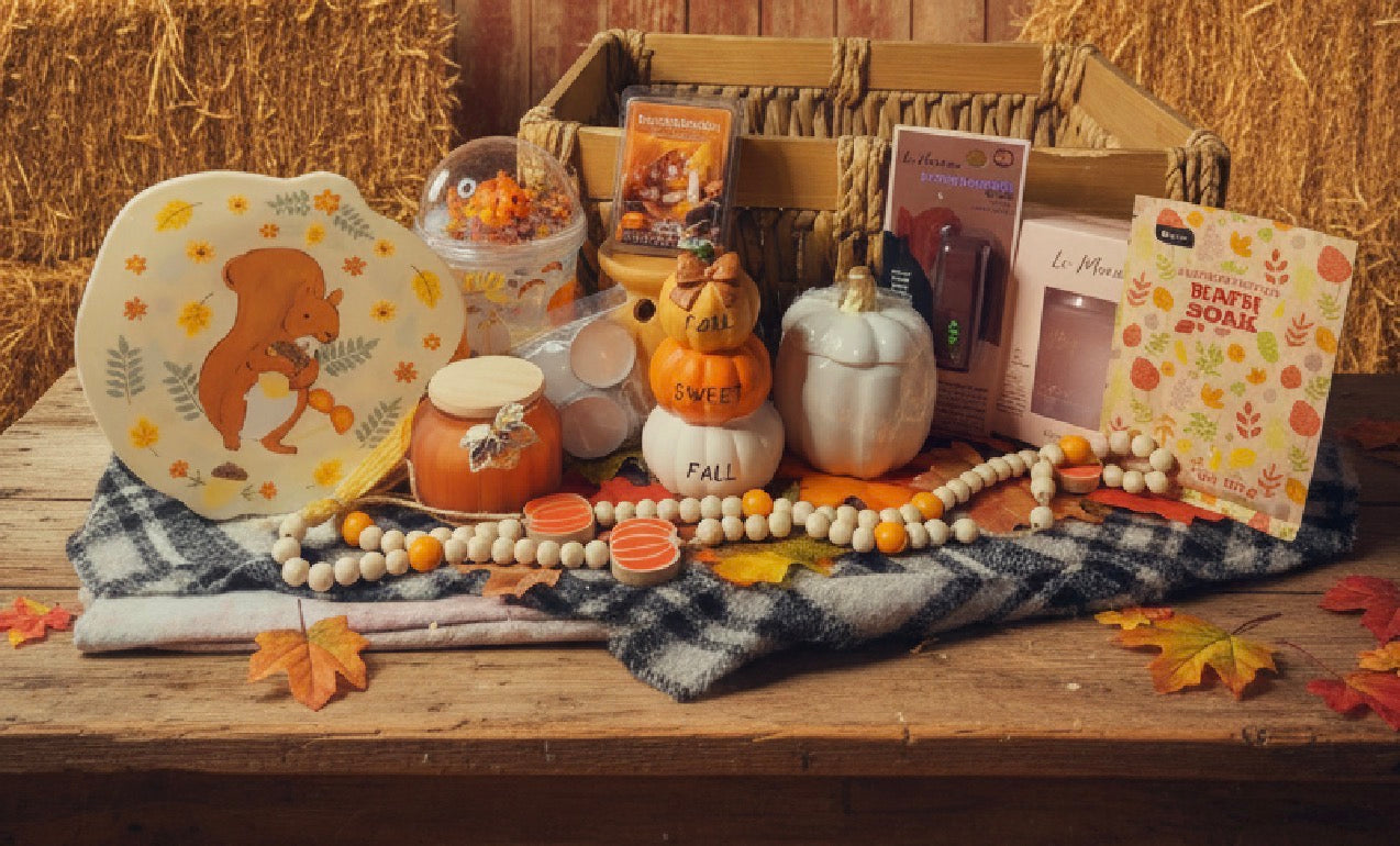 🍁The Falling Leaves Cozy Crate🍂